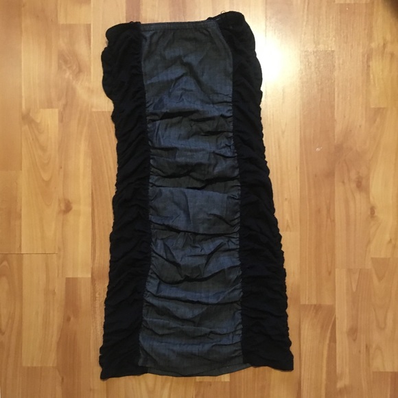 Seduction Bodycon Form-Fitting Strapless Dress - Picture 4 of 5